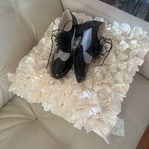 Black Patent Leather Women's Oxford Shoes